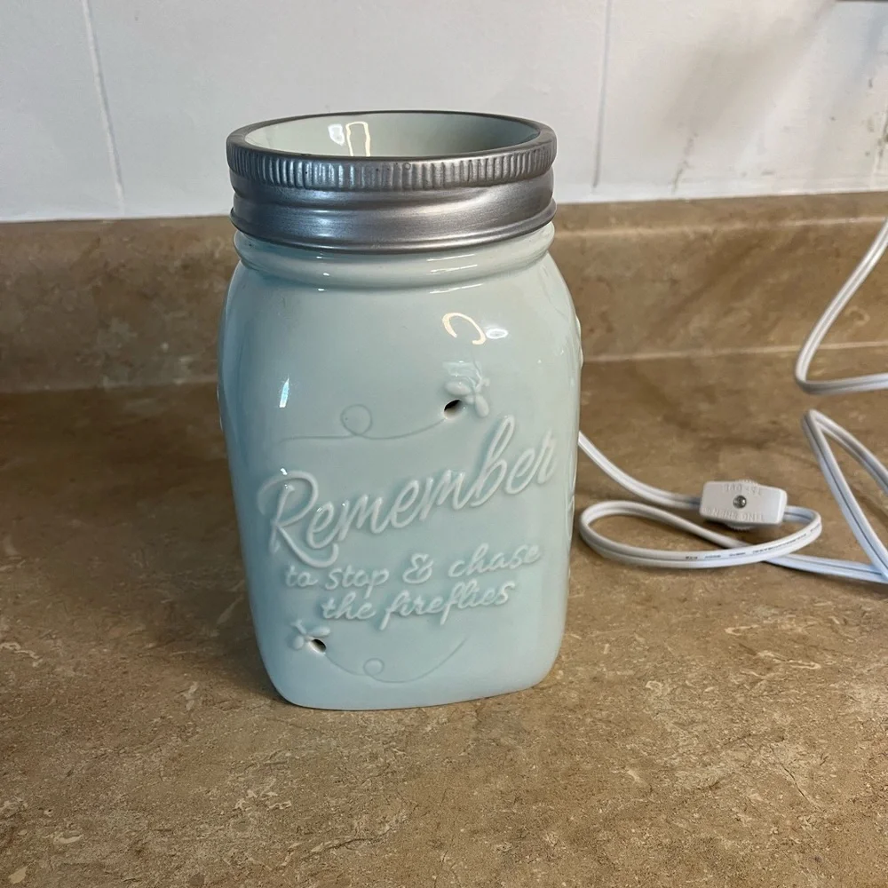 Scentsy chasing fireflies wax warmer
